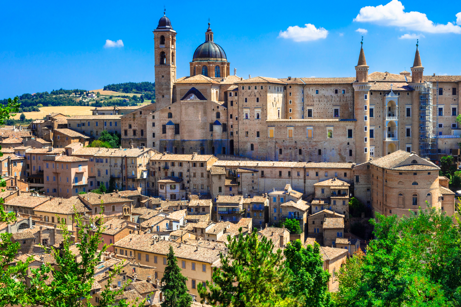 What Are the Most Beautiful Towns to Visit in Le Marche?