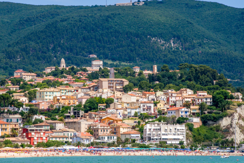 visit marche region
