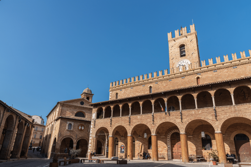 ascoli piceno car